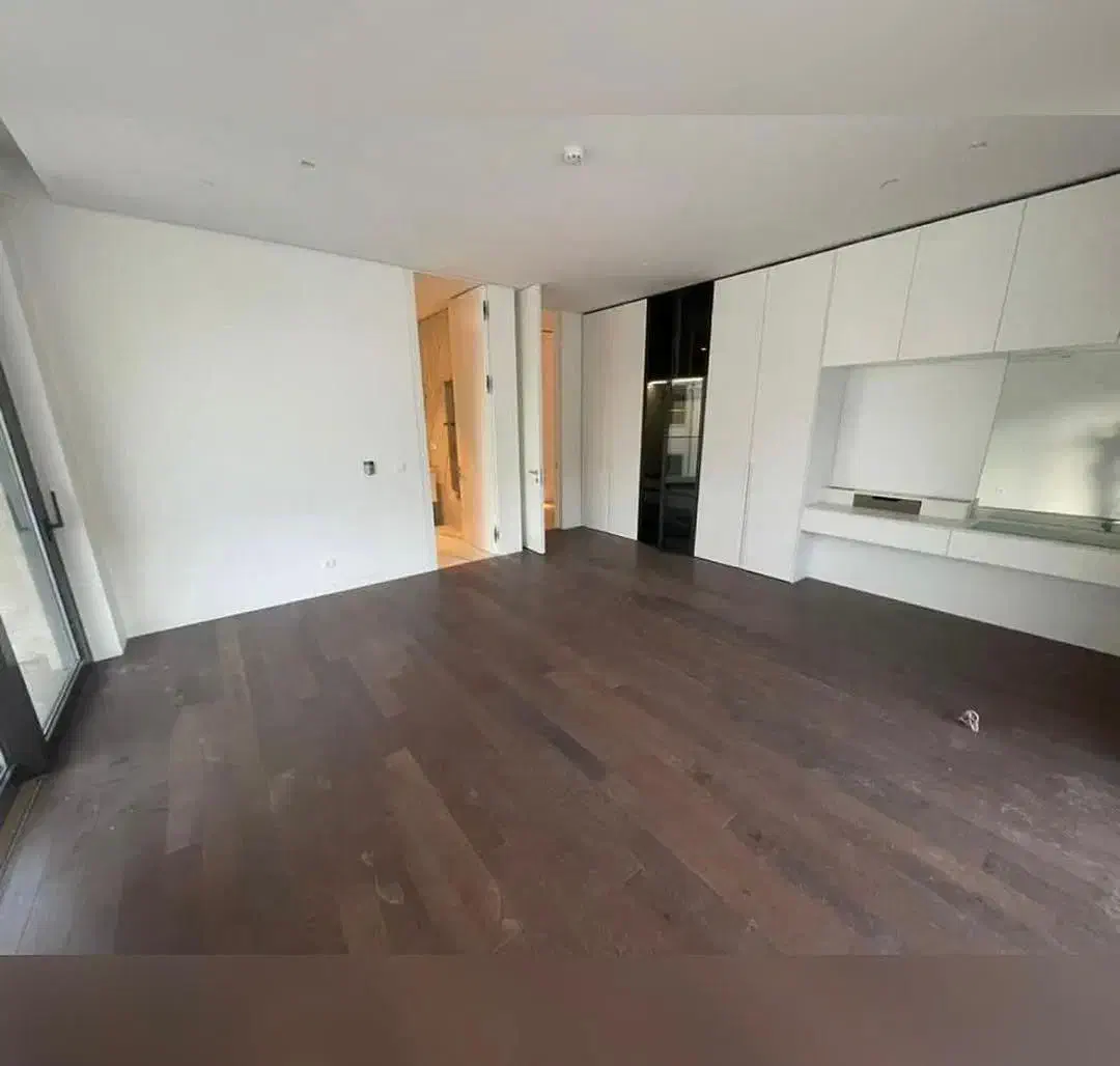 ۲۰۰متر فرمانیه /تک بازدید /تراس بزرگ/فرصت محدود