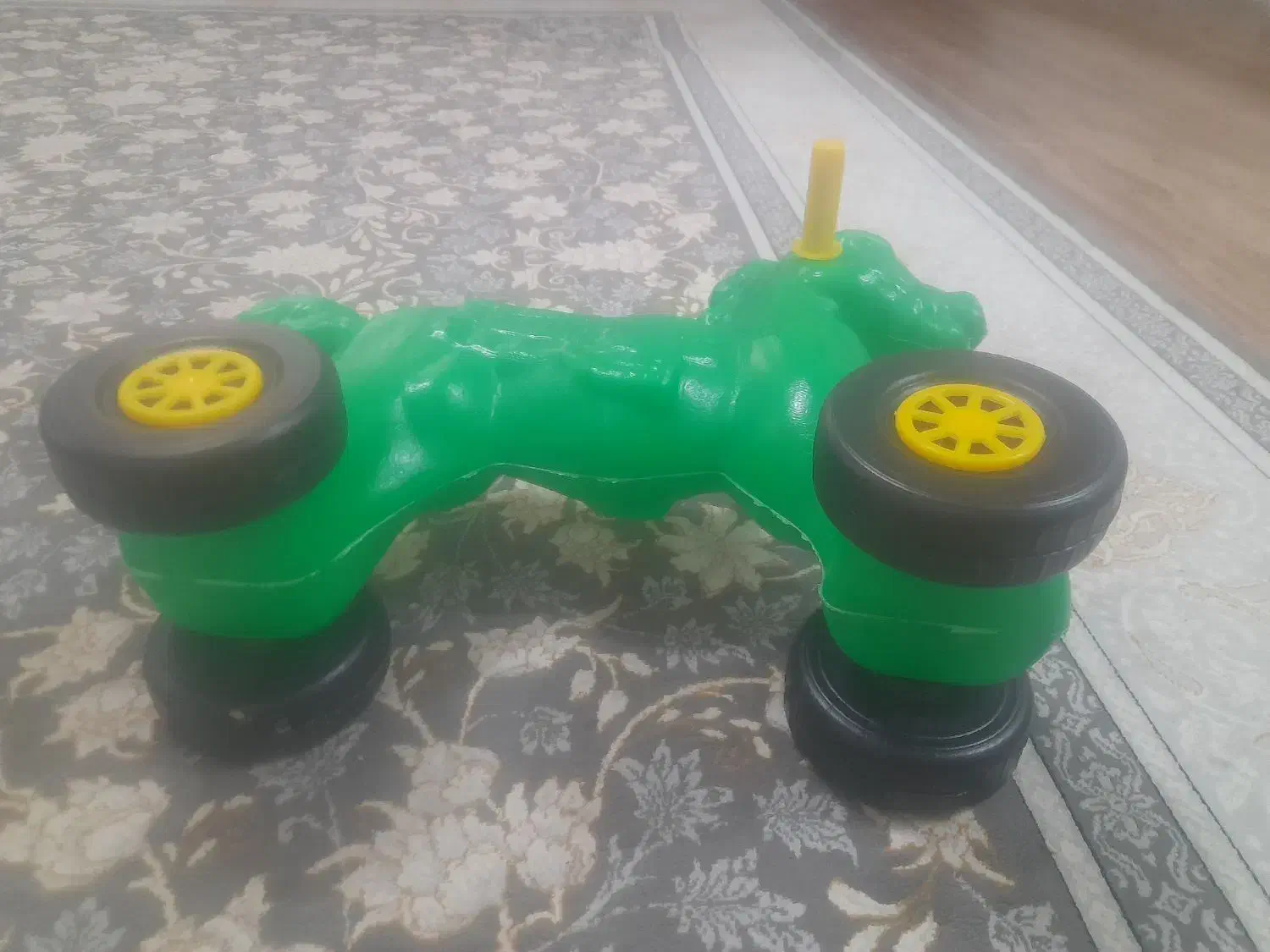 اسباب بازی|اسباب‌بازی بچه|لاهیجان, طالقانی|دیوار