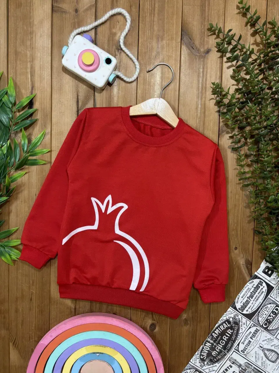 لباس یلدایی|کفش و لباس بچه|بومهن, |دیوار