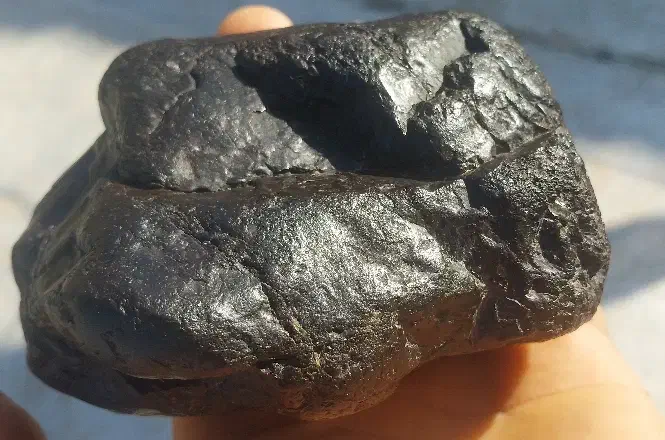 شهاب سنگ اصلی مریخی نوع کربنی|جواهرات|کهریزک, |دیوار