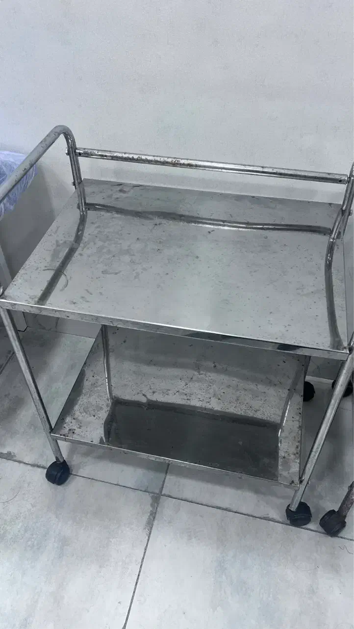 ترالی فلزی|پزشکی|رشت, بوسار|دیوار