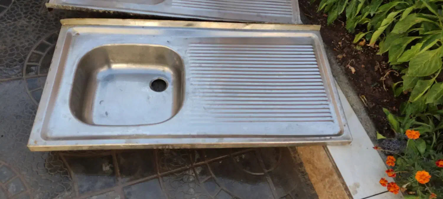 دو عدد سینک ظرفشویی|مصالح و تجهیزات ساختمان|بروجن, |دیوار