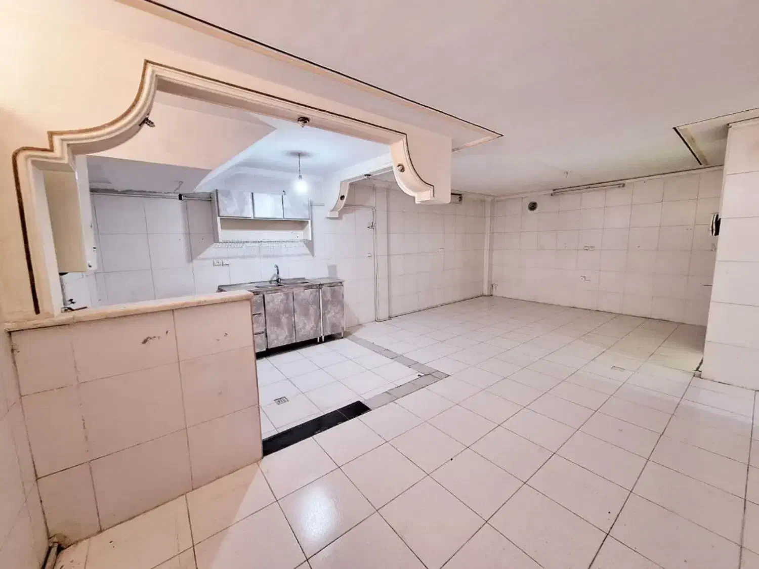 اجاره / زیرزمین ۸۵م تک اتاق / دربست/ بر اصلی حامدی|اجارهٔ آپارتمان|ورامین, ورامین|دیوار