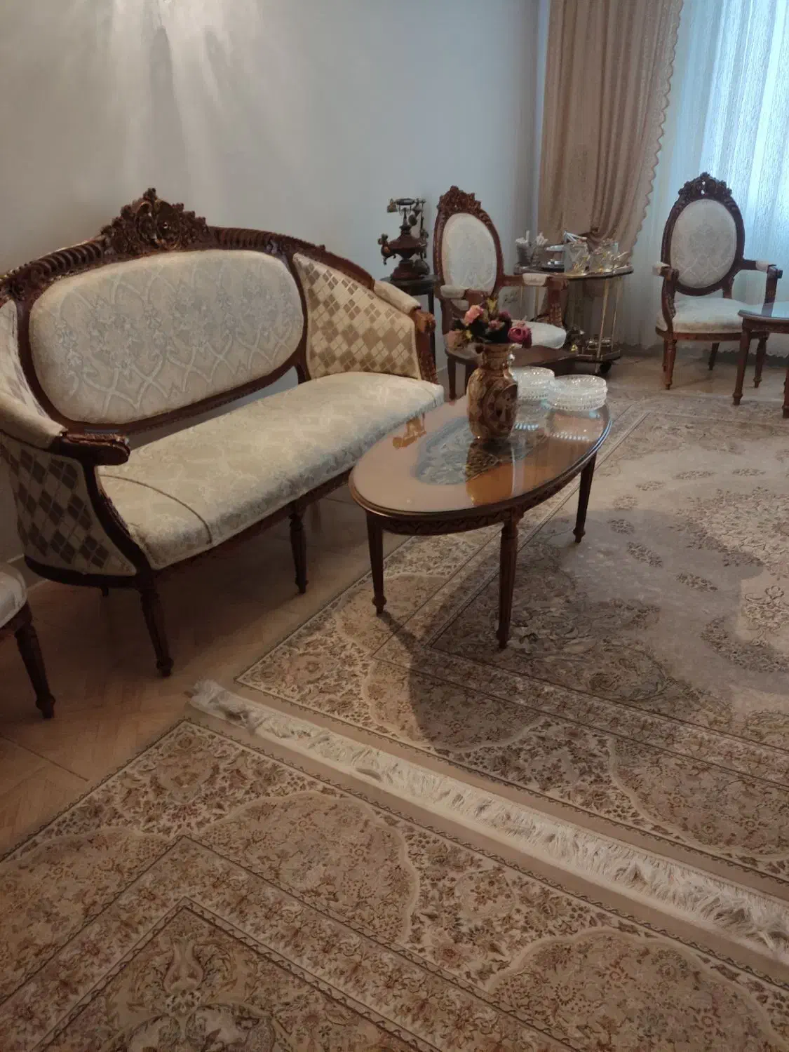 مبلمان سلطنتی چوب گردو ،با غذاخوری ۸نفره عتیقه|مبلمان خانگی و میز عسلی|تهران, چیتگر شمالی|دیوار