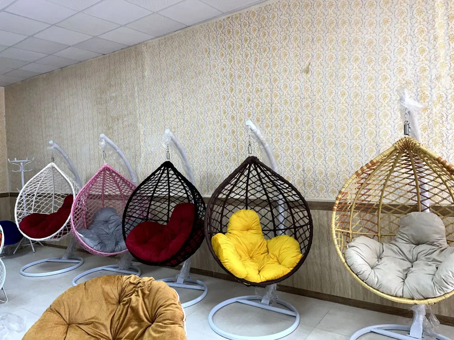 تاب مدرن سازان|مبلمان خانگی و میز عسلی|اردبیل, |دیوار