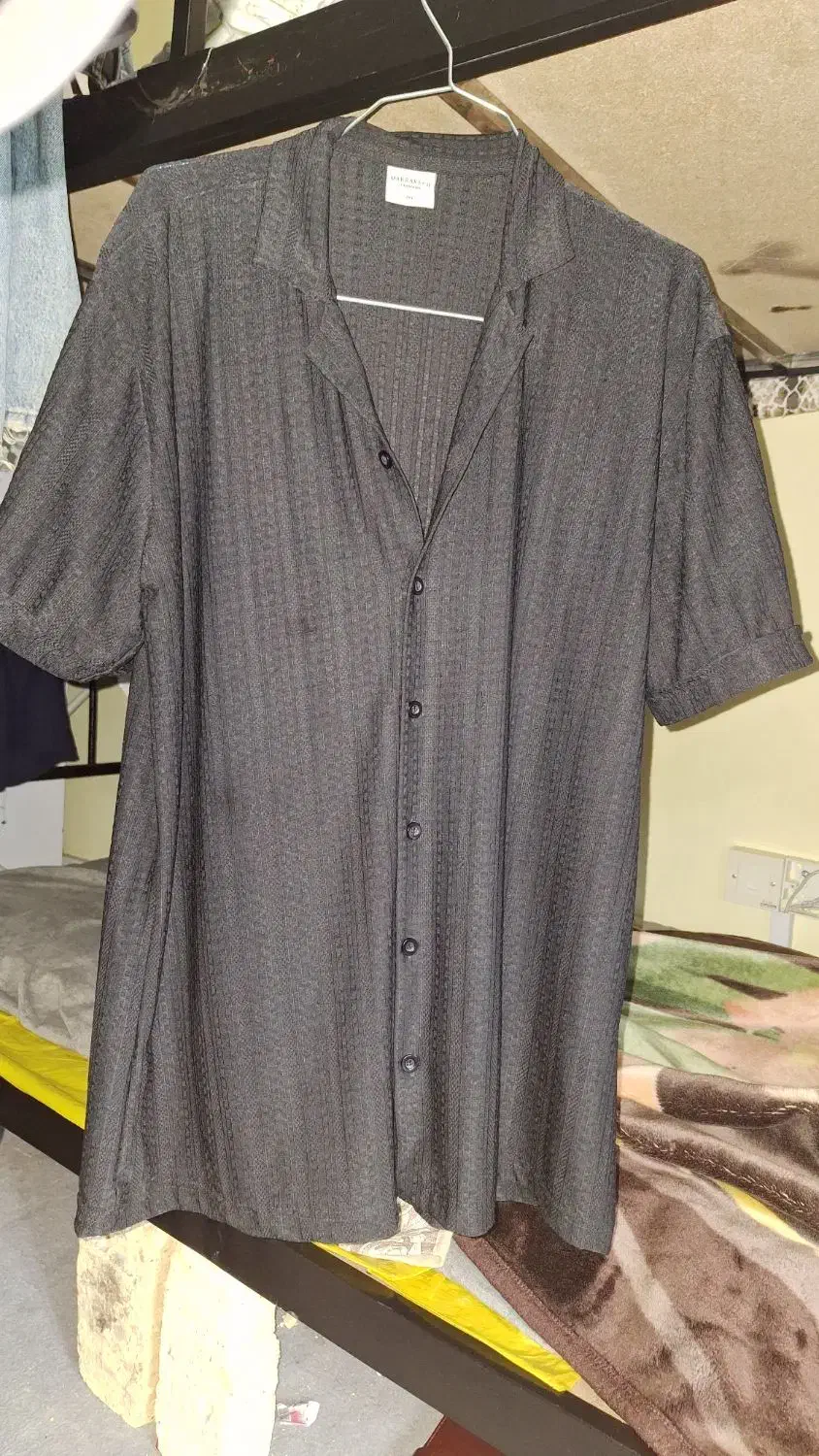 پیراهن|لباس|اراک, |دیوار