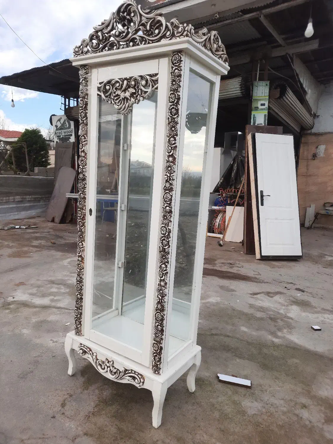 ویترین|بوفه، ویترین، کنسول|صومعه‌سرا, |دیوار