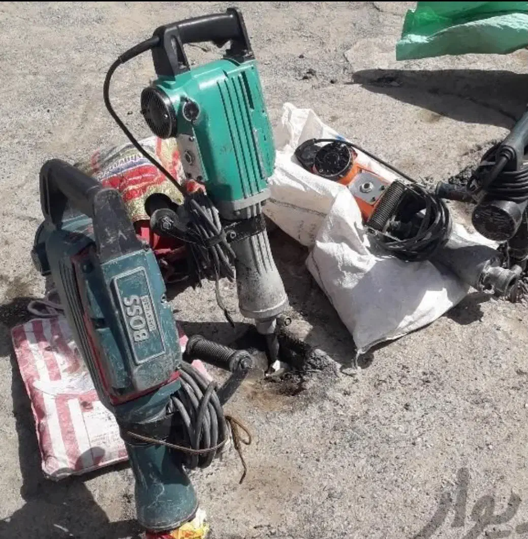 تخریب و کنده کاری با پیکور|خدمات پیشه و مهارت|زاهدان, |دیوار