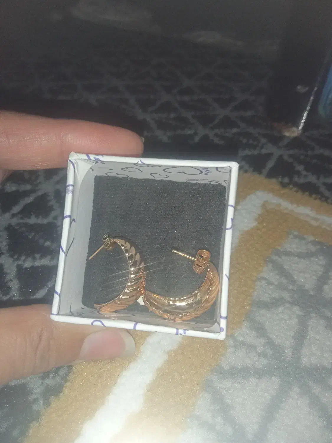 گوشواره ژوپینگ نونو|بدلیجات|تربت جام, پارک جنگلی|دیوار