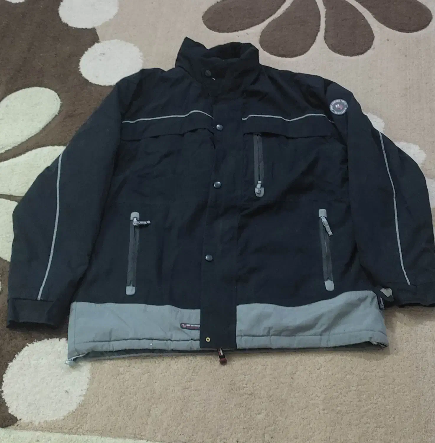 کاپشن خارجی|لباس|گنبد کاووس, |دیوار