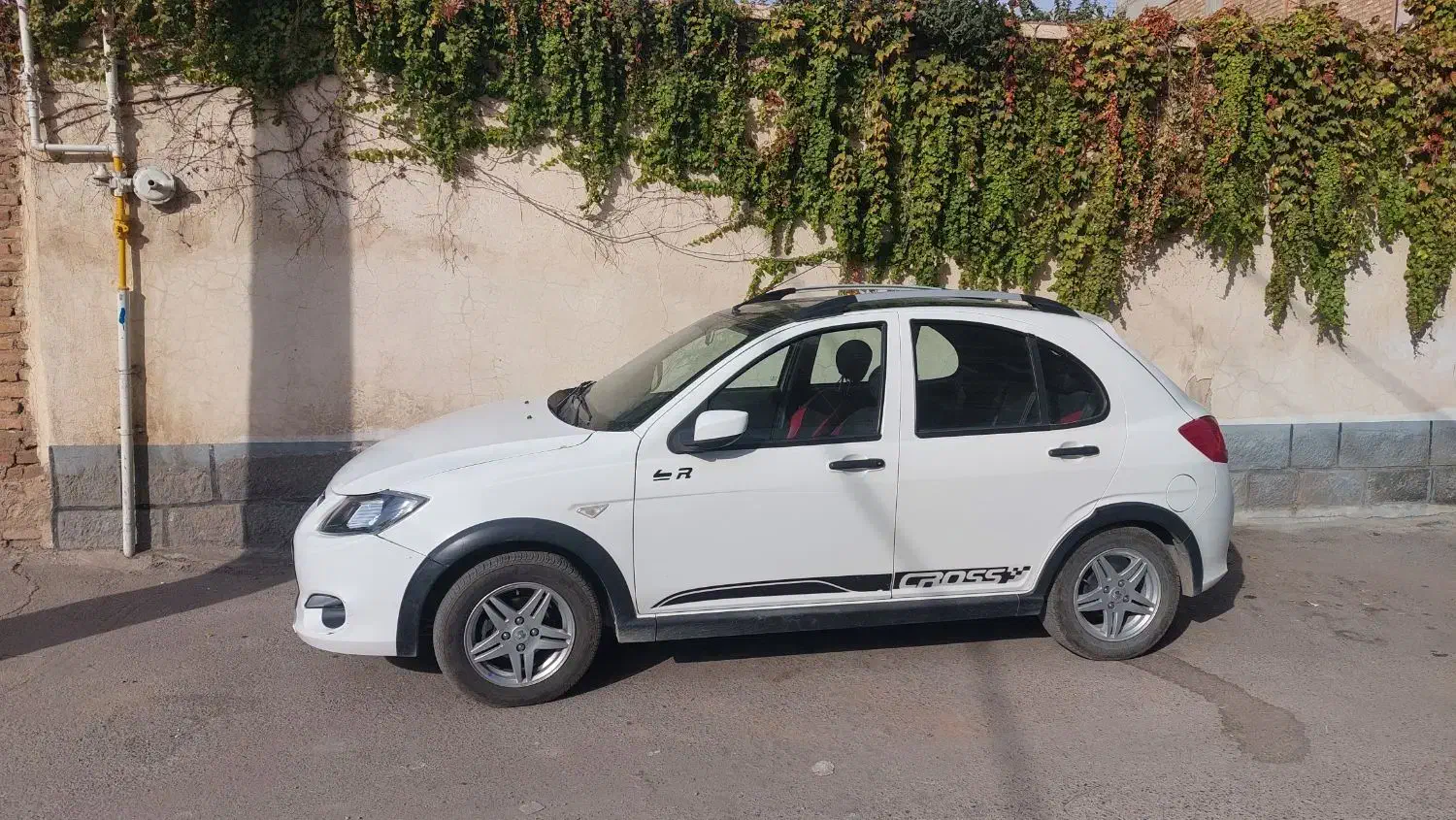 فروش خودرو سواری کارکردە (کوییک آر دندەایی)|خودرو سواری و وانت|مهاباد (آذربایجان غربی), |دیوار