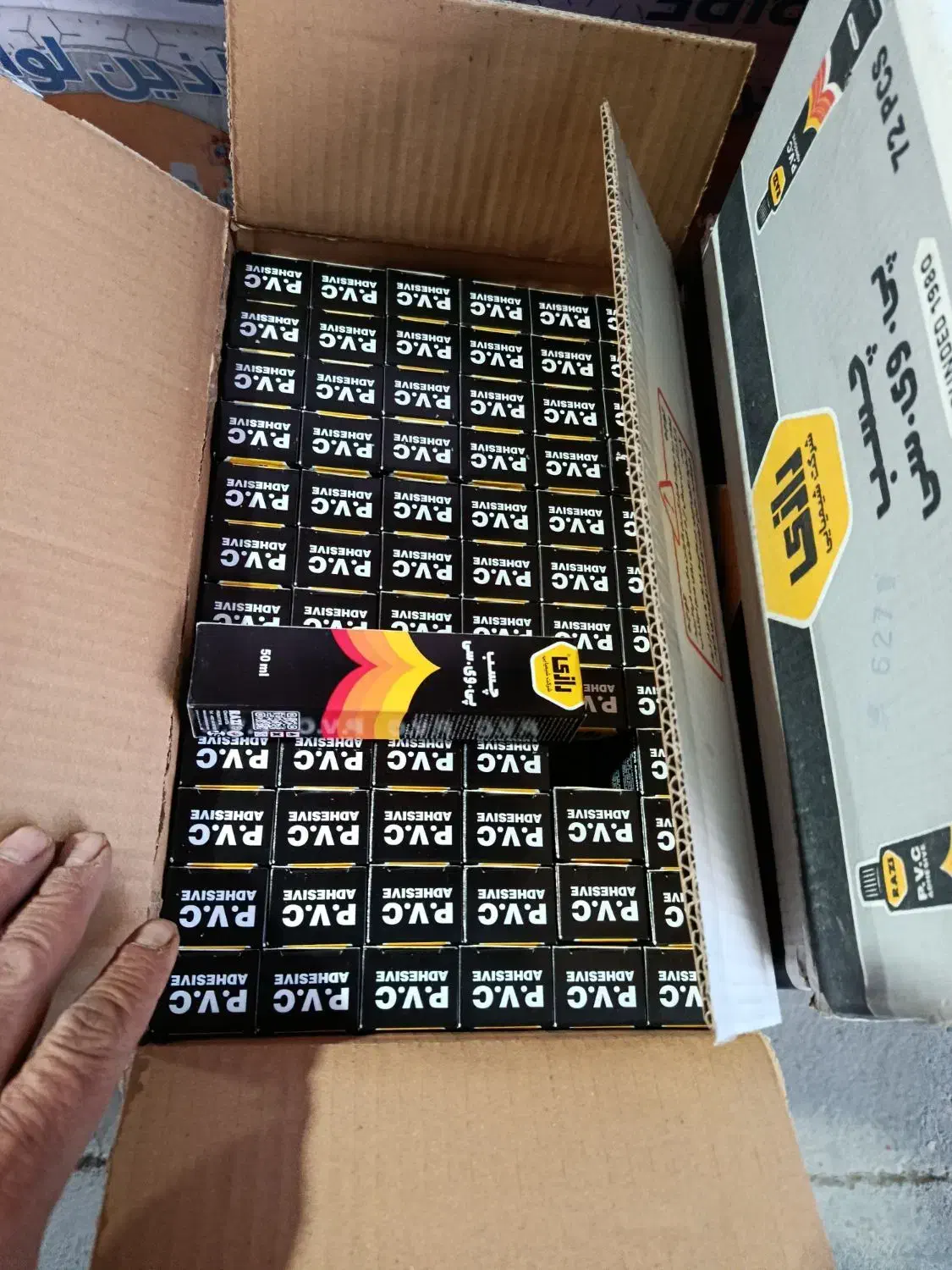 تعداد ۱۰کارتن چسب راضی ۵۰سی سی|ابزارآلات|اصفهان, گرکان|دیوار