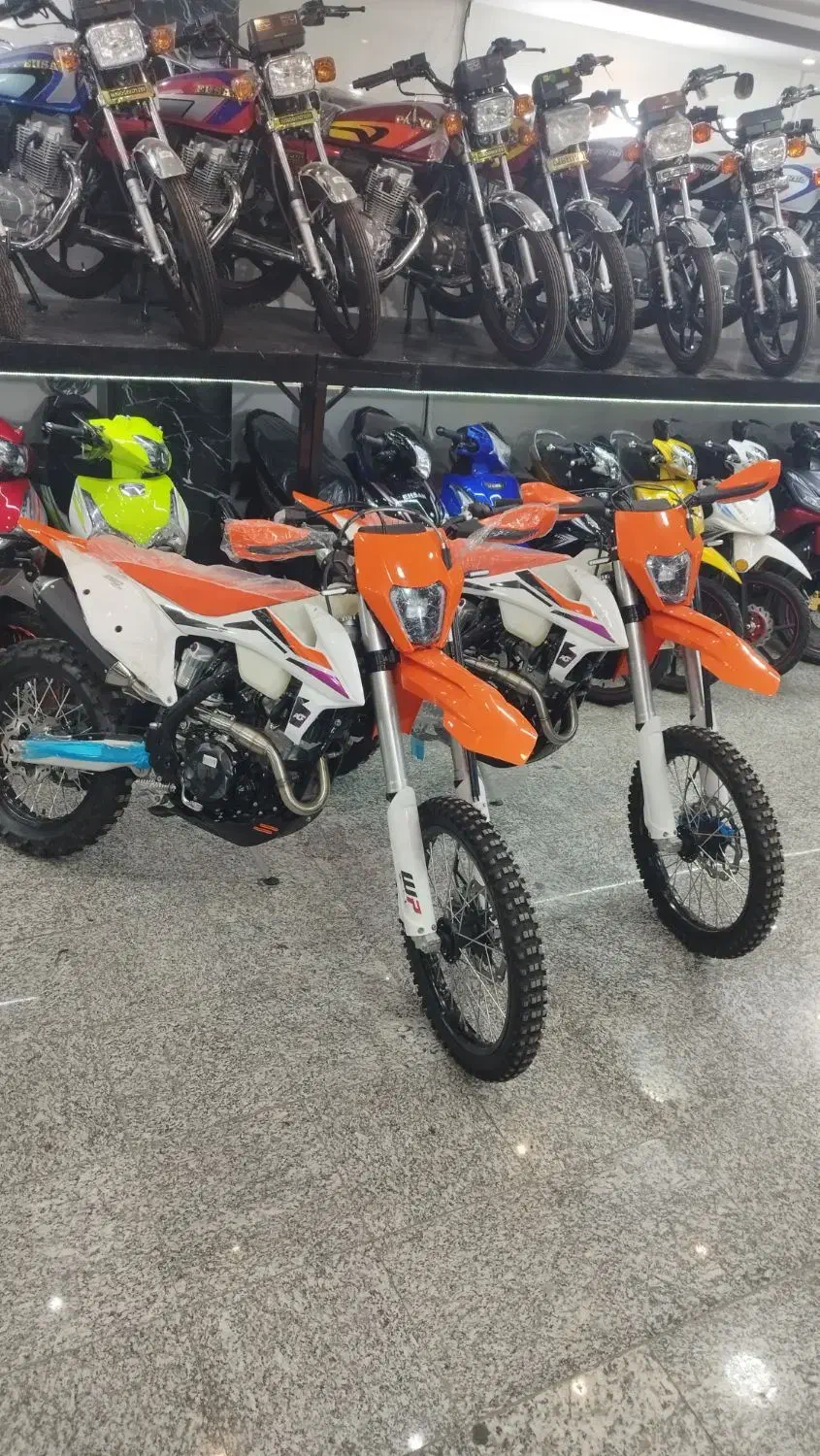 وای بی 250. yb250|موتورسیکلت|خمینی‌شهر, |دیوار