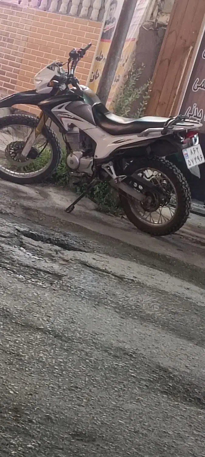 تریل پرواز مدل۱۴۰۰|موتورسیکلت|مشهد, دانشجو|دیوار