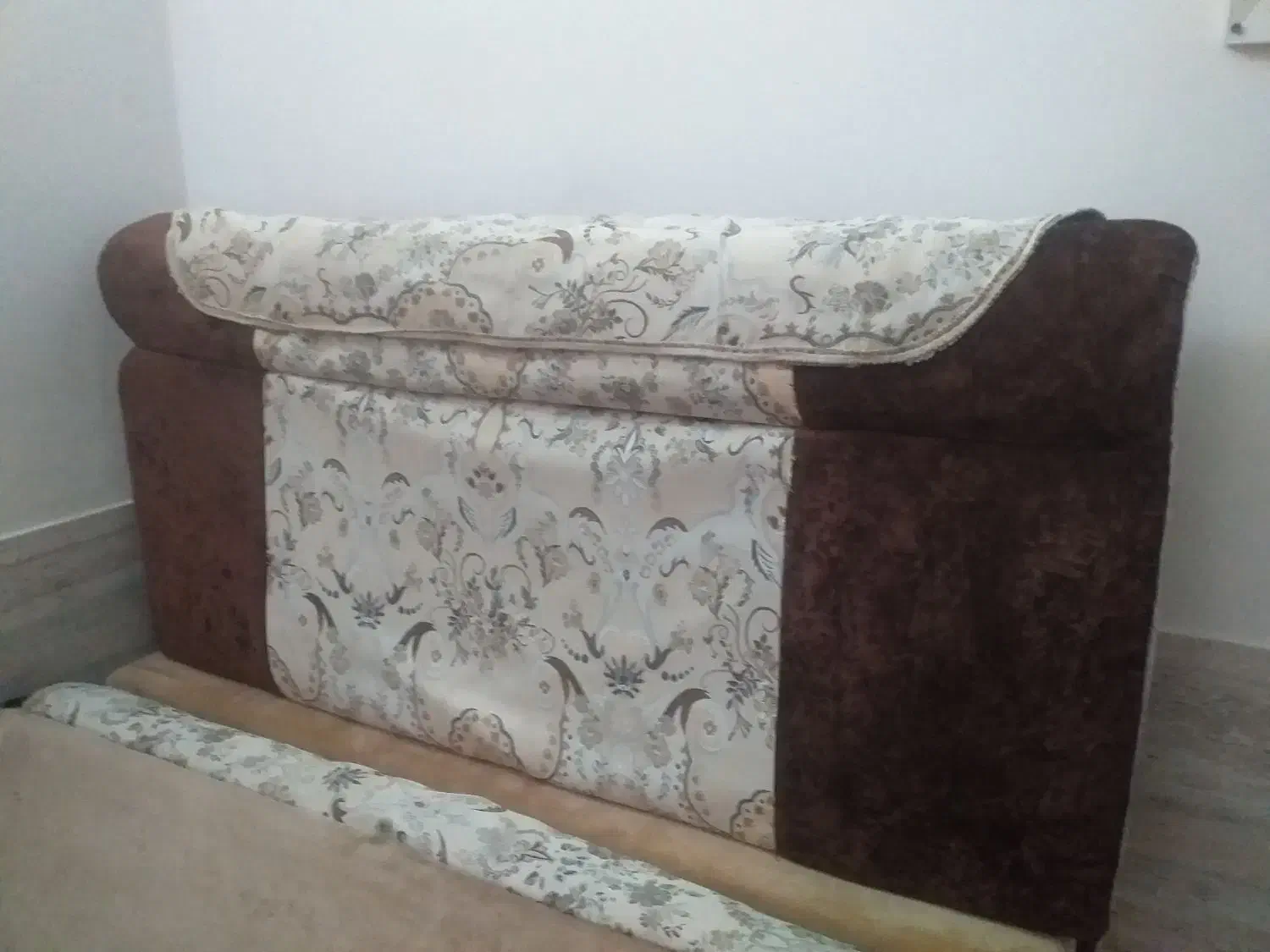 ۶عددپشتی|پشتی|سرپل ذهاب, |دیوار