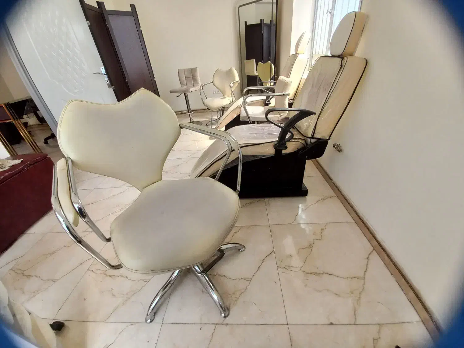 صندلی آرایشگاه|آرایشگاه و سالن‌های زیبایی|فردیس, فردیس|دیوار