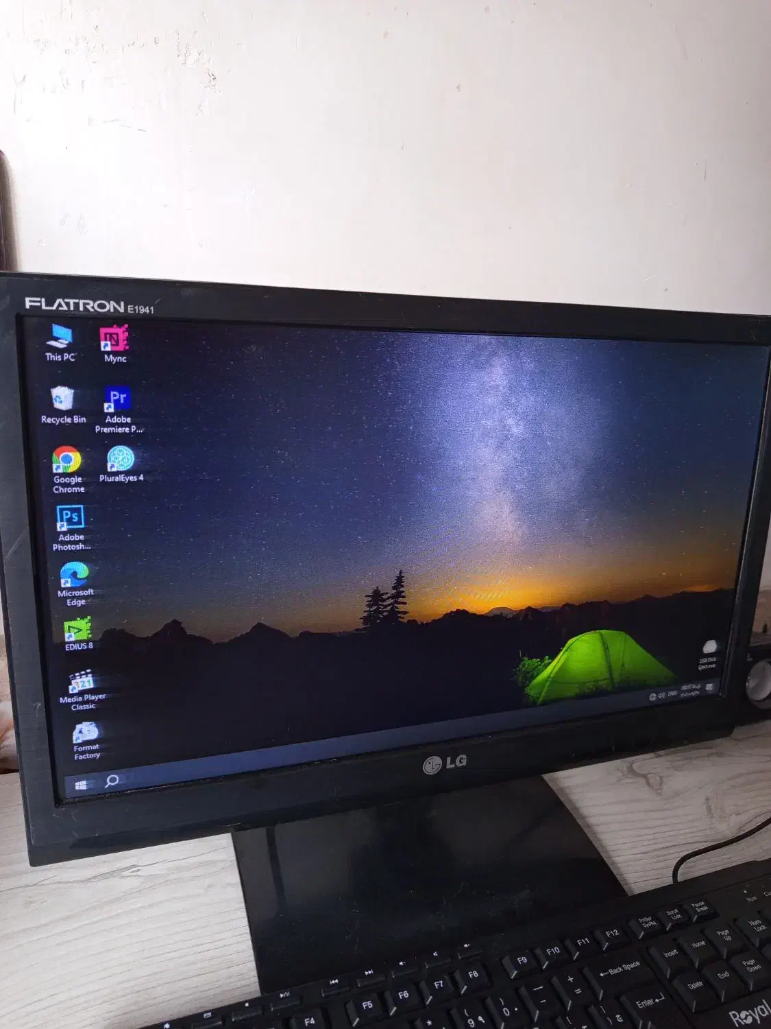 مانیتور ال ای دی ۱۹ اینچ ال جی|قطعات و لوازم جانبی رایانه|میاندوآب, |دیوار