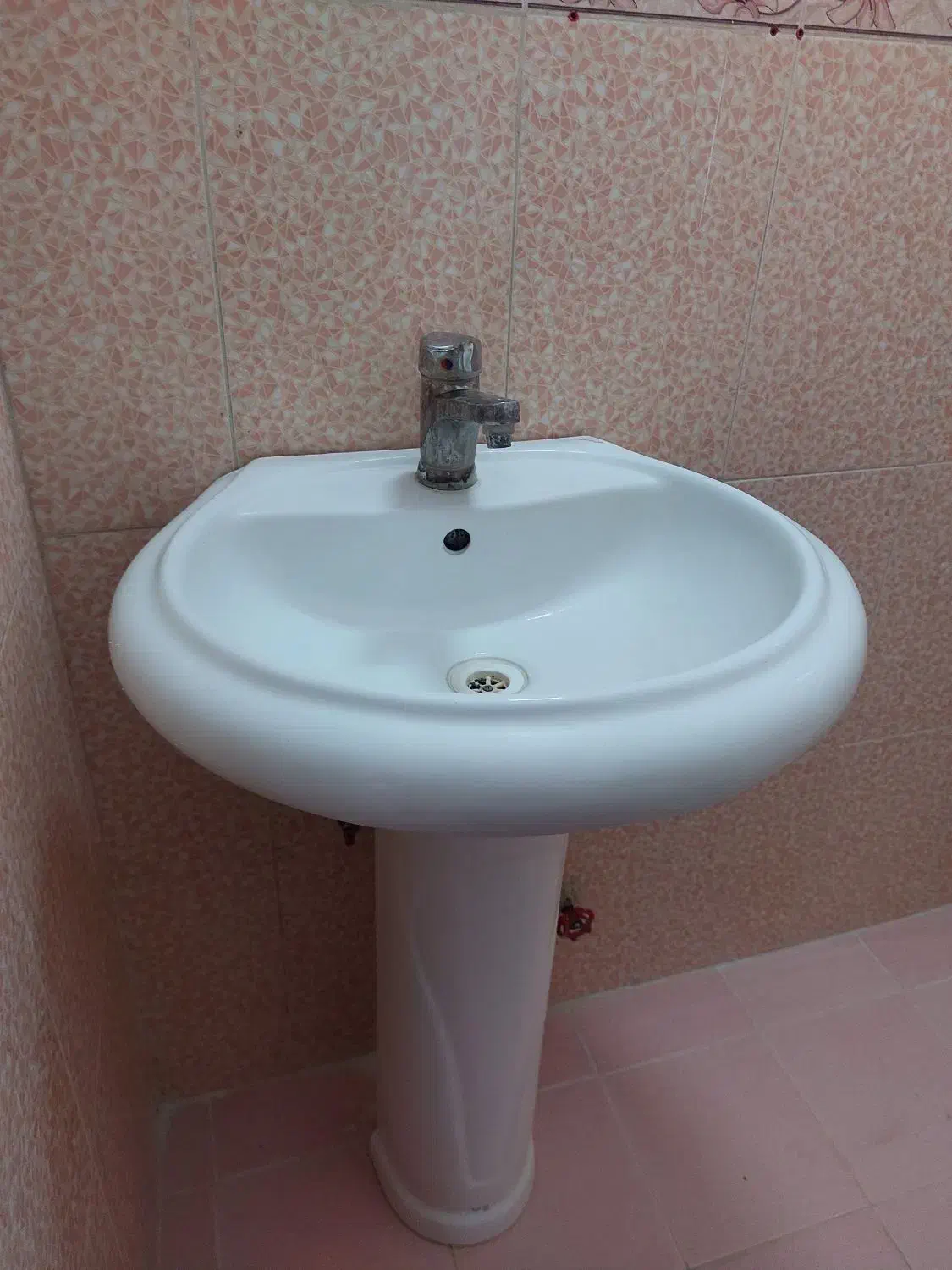 روشو بزرگ|لوازم سرویس بهداشتی|گلپایگان, |دیوار