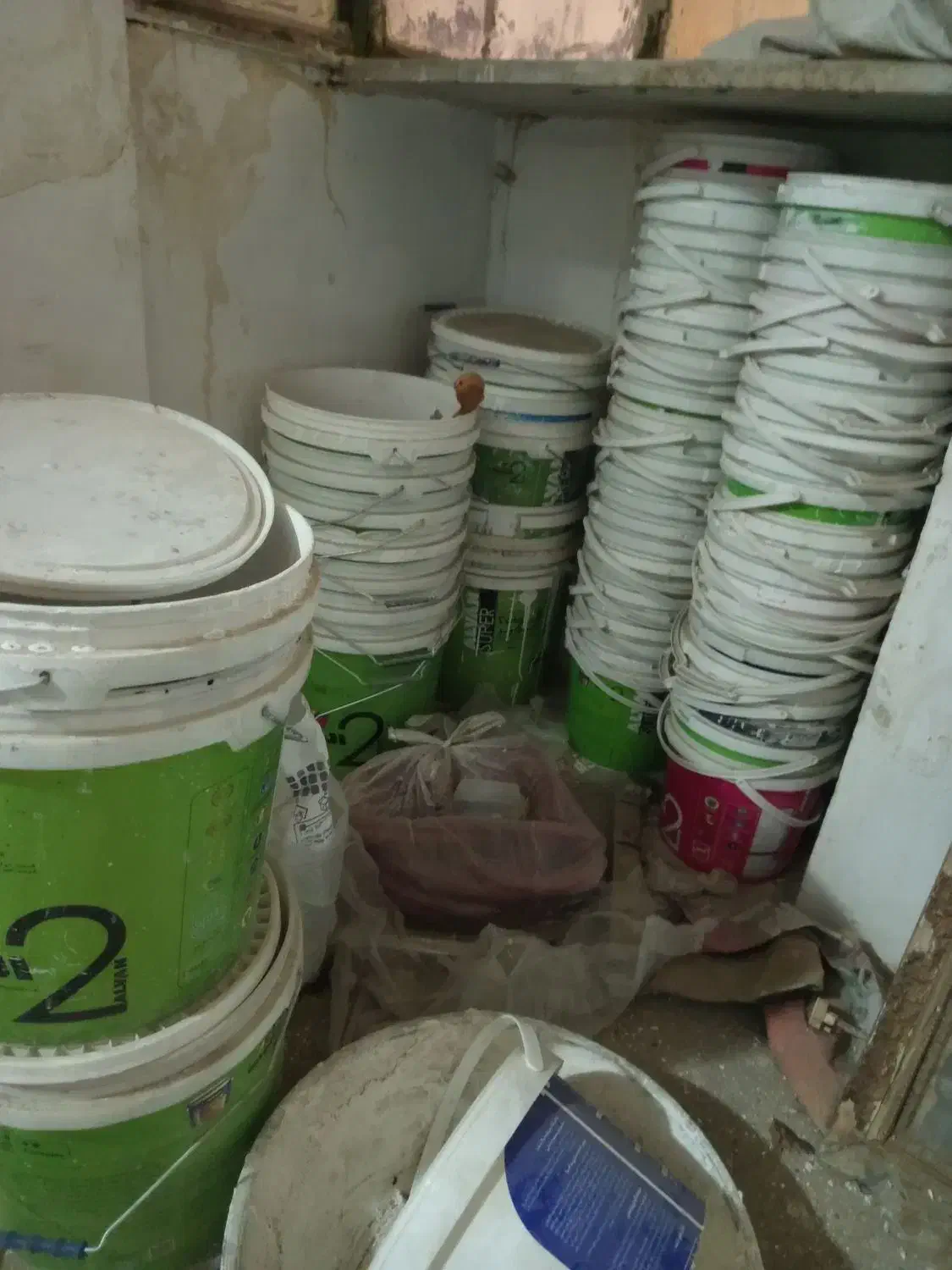 سطل رنگ|ظروف نگهدارنده، پلاستیکی، یکبارمصرف|مشهد, خواجه ربیع|دیوار