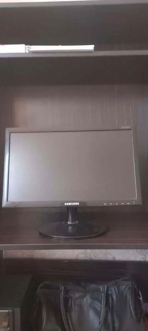 مانیتور|قطعات و لوازم جانبی رایانه|اسلام‌شهر, شهرک قائمیه|دیوار