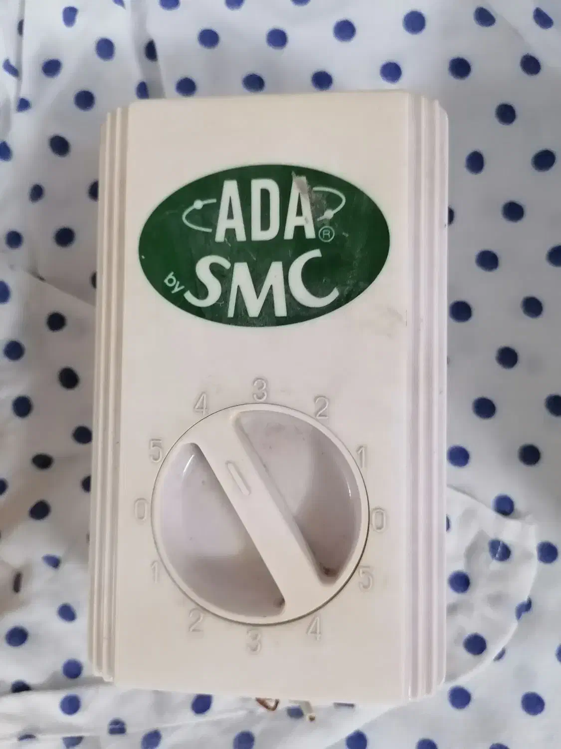 پنکه سقفی کاملا تمیز|پنکه و تصفیهکنندهٔ هوا|قم, گلزار|دیوار