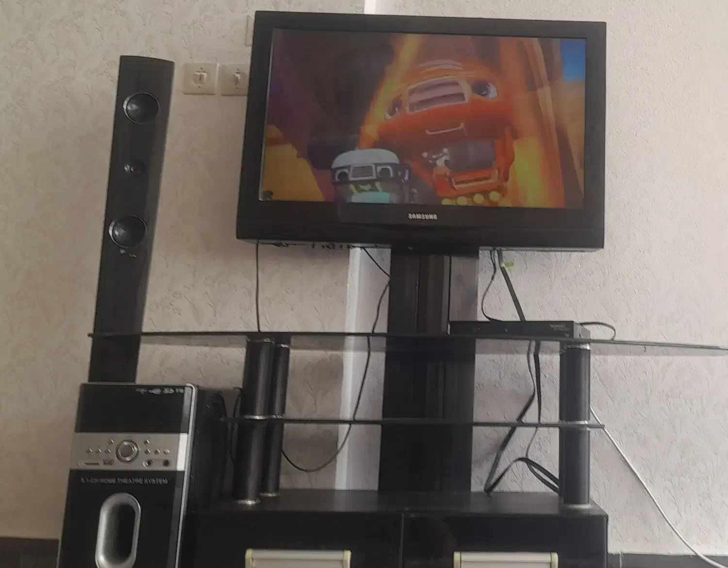 تلویزیون وزیر تلویزیونو باند باهم|تلویزیون و پروژکتور|نجف‌آباد, ویلاشهر|دیوار