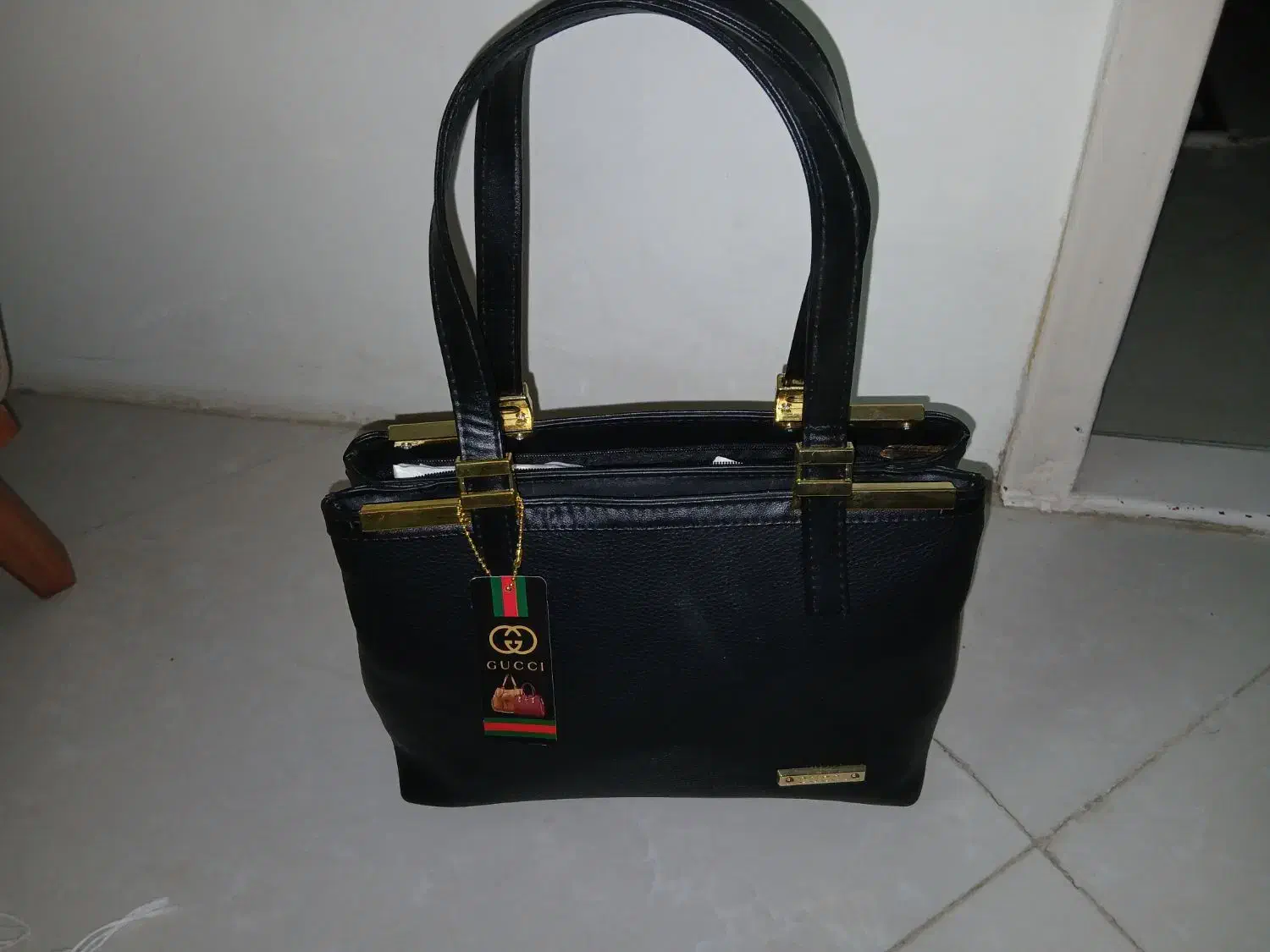 کیف بزرگ|کیف، کفش، کمربند|بیرجند, |دیوار