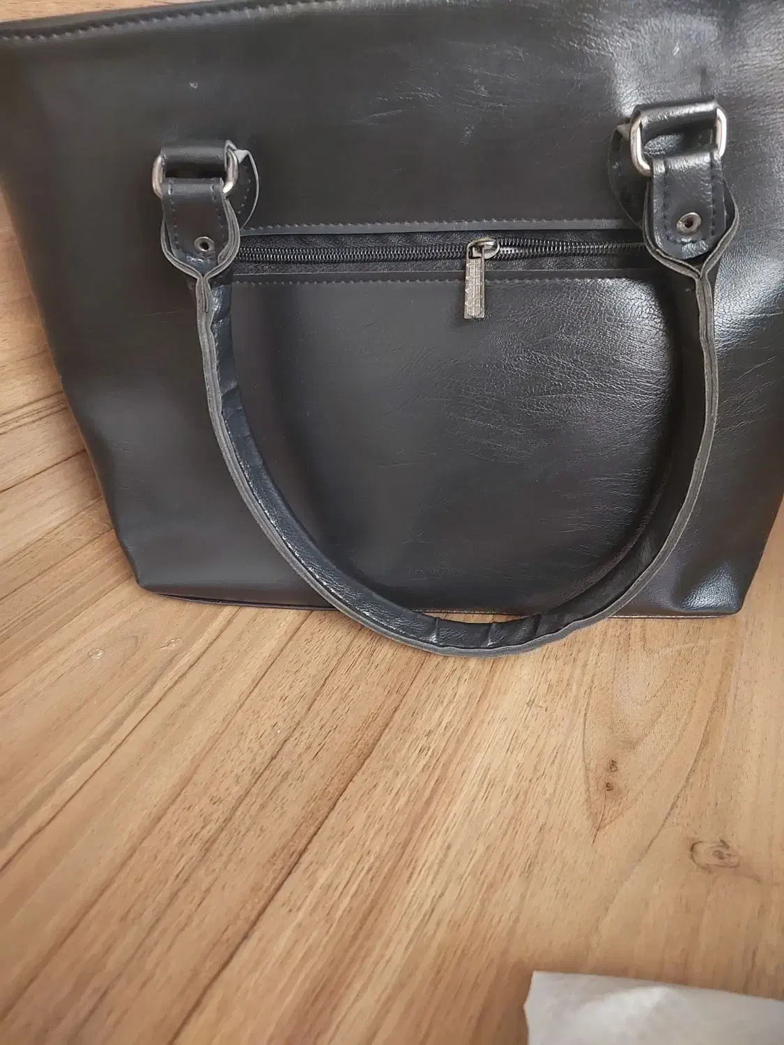 کیف و کفش|کیف، کفش، کمربند|شهرکرد, |دیوار