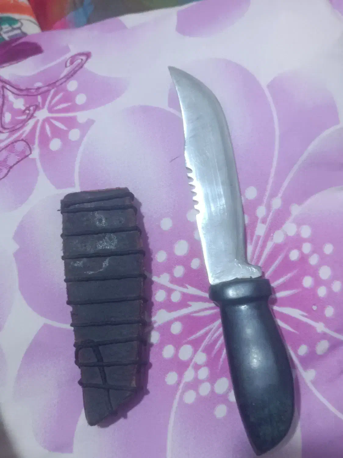 چاقو قدیمی عتیقه|کلکسیون اشیاء عتیقه|چهارباغ, |دیوار