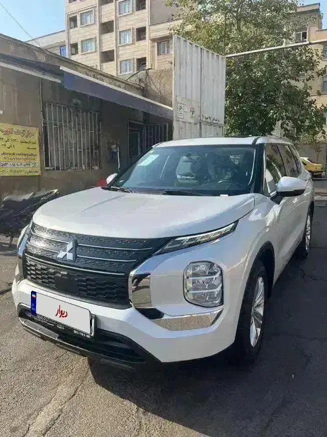 اوتلندر ۲۰۲۳ M line تک دف صفر|خودرو سواری و وانت|تهران, جمهوری|دیوار