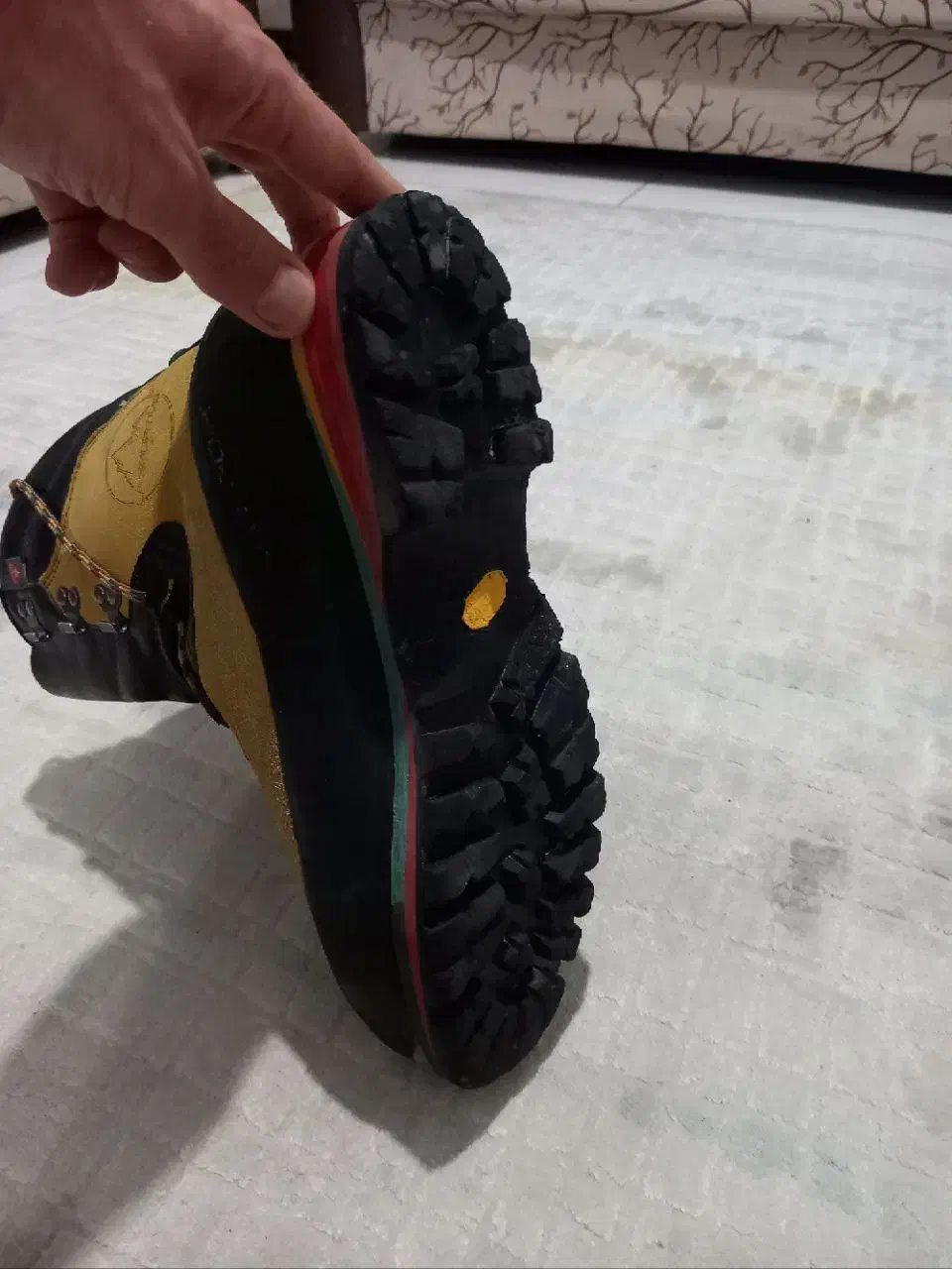 کفش کوهنوردی ویژه حرفه ای هادومدل کمیابLaSportiva|کیف، کفش، کمربند|تهران, حبیب الله|دیوار