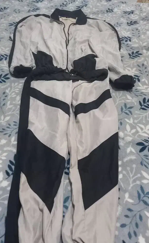 لباس ورزشی دخترانه مناسب سایز ۳۸ و ۴۰|لباس|اردبیل, |دیوار