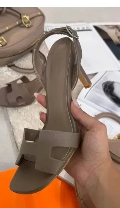 کفش هرمس پاشنه بلند دخترانه سایز40|کیف، کفش، کمربند|اصفهان, باغ نگاره|دیوار