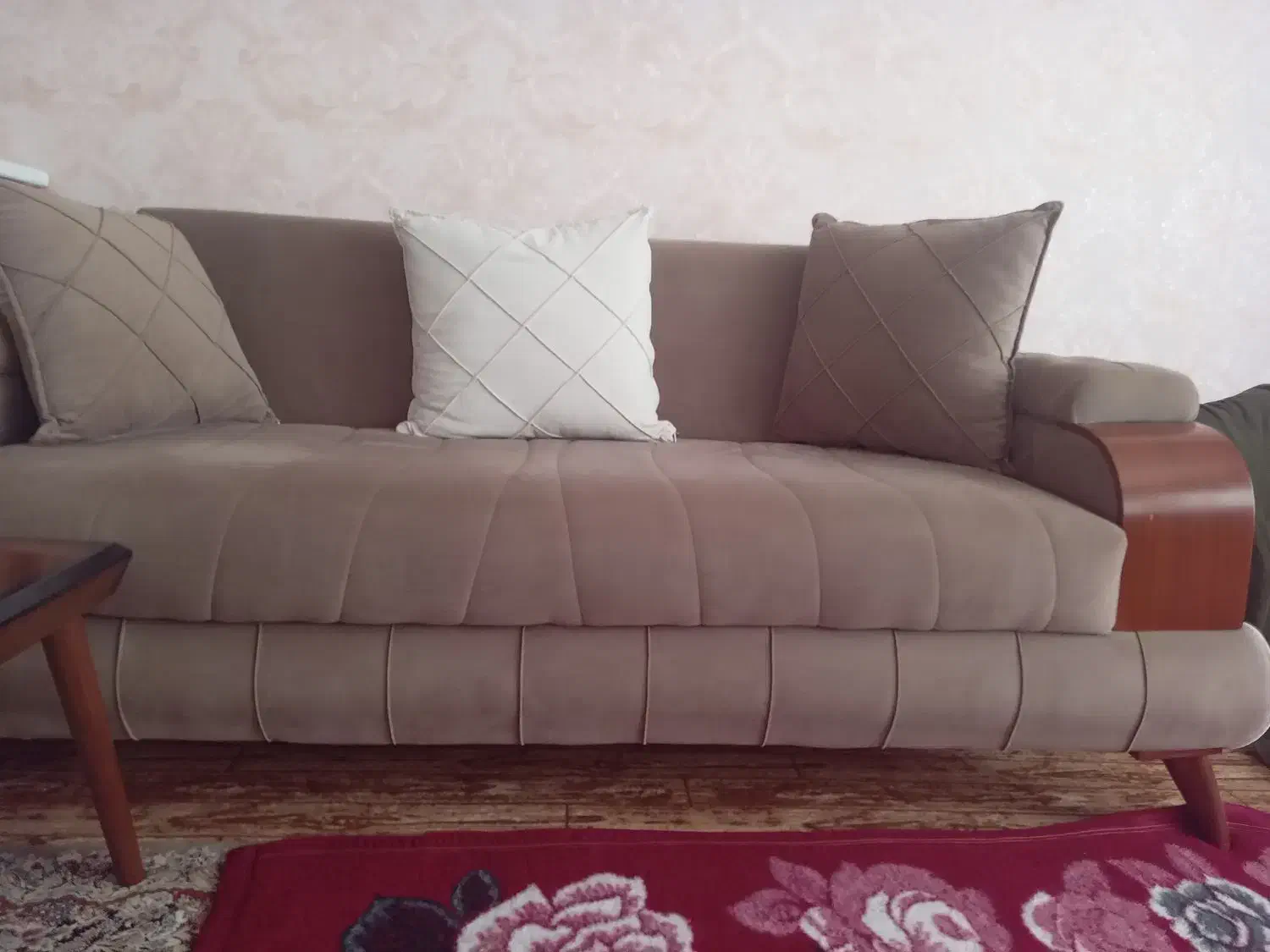 مبل هشت نفره تمیز وسالم بدون افتادگی وپاره گی|مبلمان خانگی و میز عسلی|اسکو, |دیوار