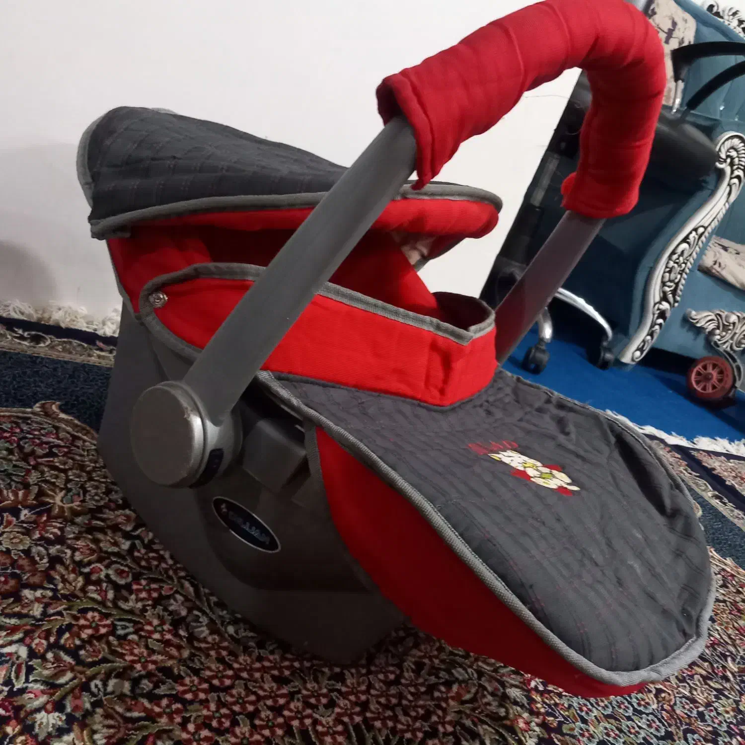 کریر بچه|کالسکه و لوازم جانبی|رباطکریم, رباطکریم|دیوار