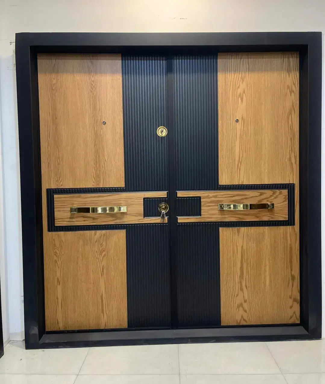 درب ضد سرقت ورتی گلس، نرده شیشه ای، پنجره کد F170|مصالح و تجهیزات ساختمان|بهشهر, |دیوار