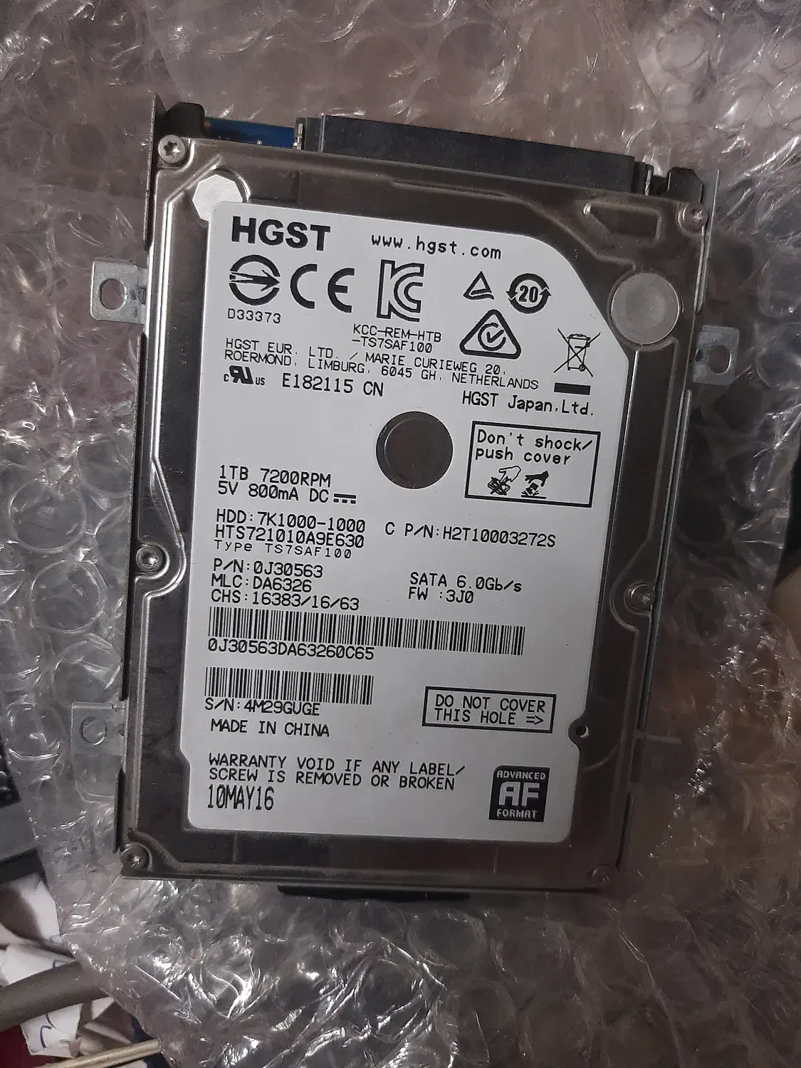 هارد HGST ظرفیت 1 ترابایت مناسب برای لپ‌تاپ و کیس|قطعات و لوازم جانبی رایانه|تهران, خزانه|دیوار