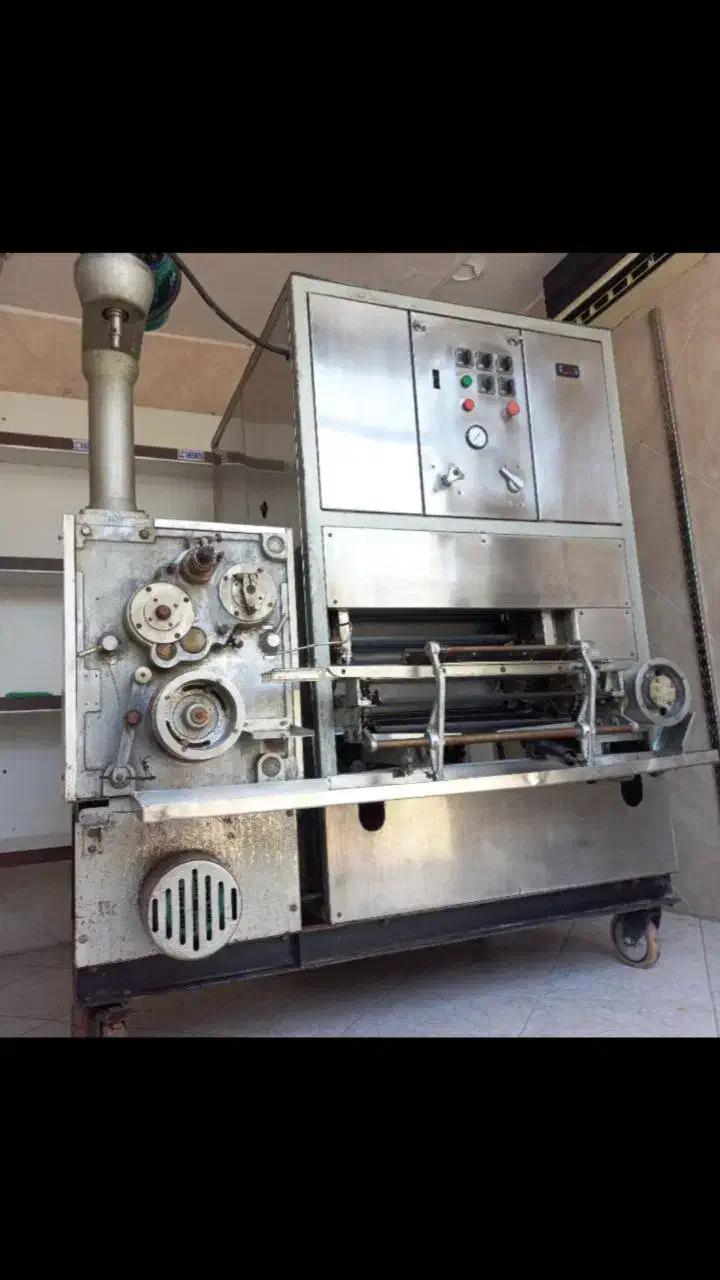 دستگاه پیراشکی روسی(ساخت اکراین)|ماشین‌آلات صنعتی|تهران, میدان ولیعصر|دیوار