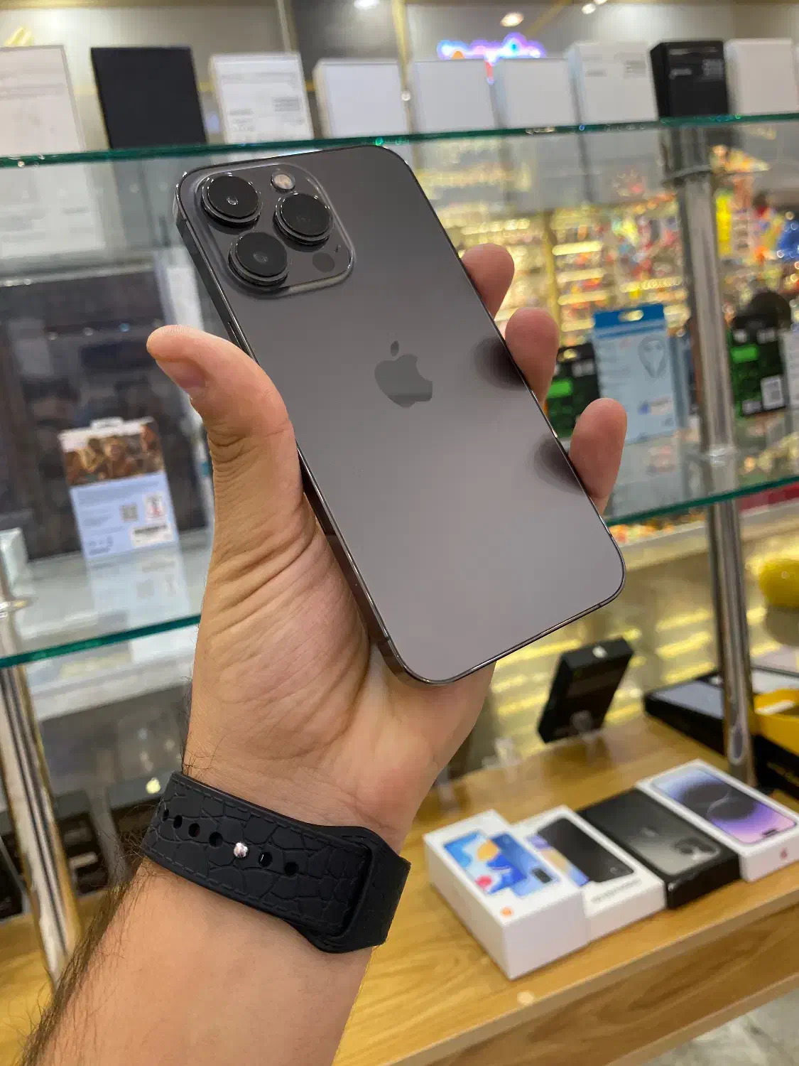 iPhone 13pro ۲۵۶ گیگ باتری ۱۰۰ درصد|موبایل|شیراز, وصال|دیوار