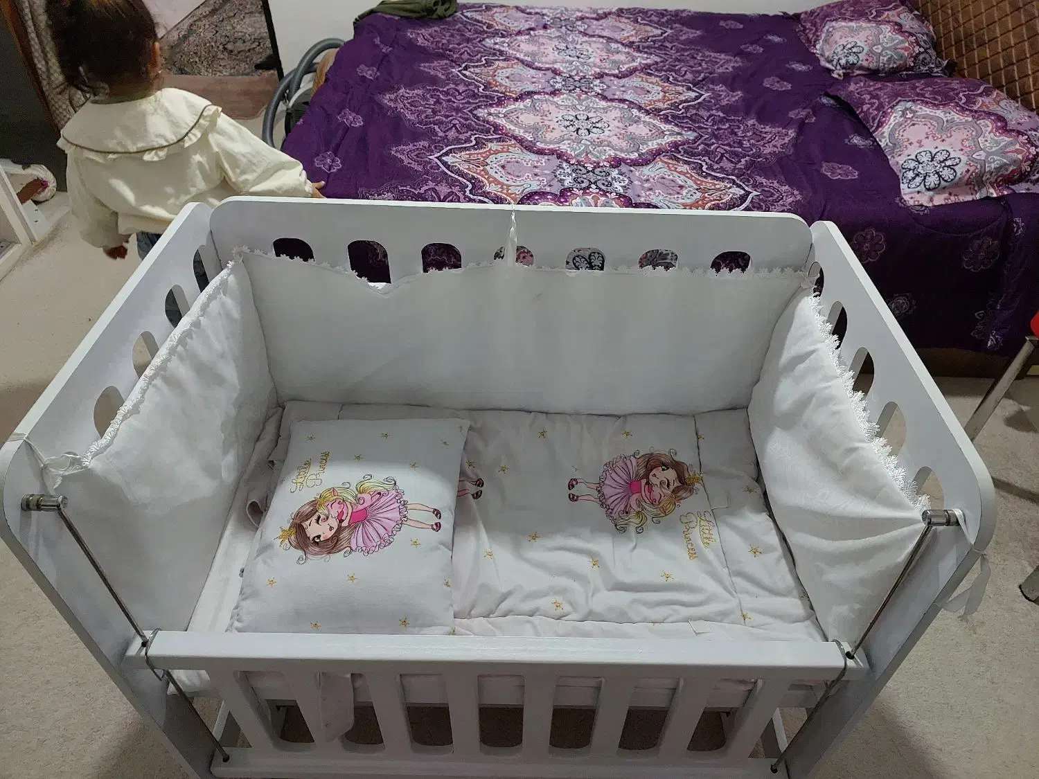 گهواره ی نوزاد در حد نو|اسباب و اثاث بچه|لوندویل, |دیوار