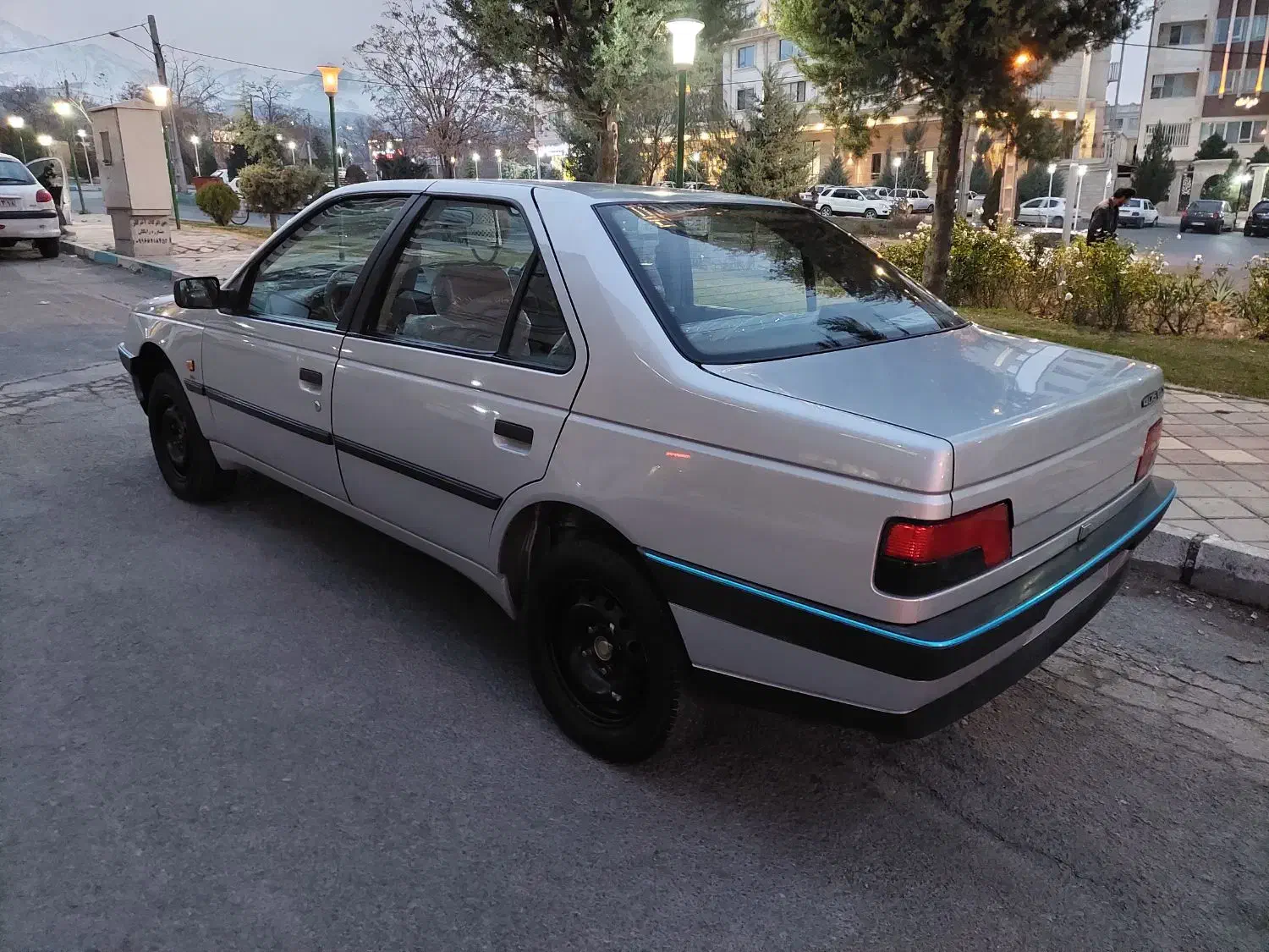 پژو ۴۰۵ در حده صفر|خودرو سواری و وانت|همدان, |دیوار