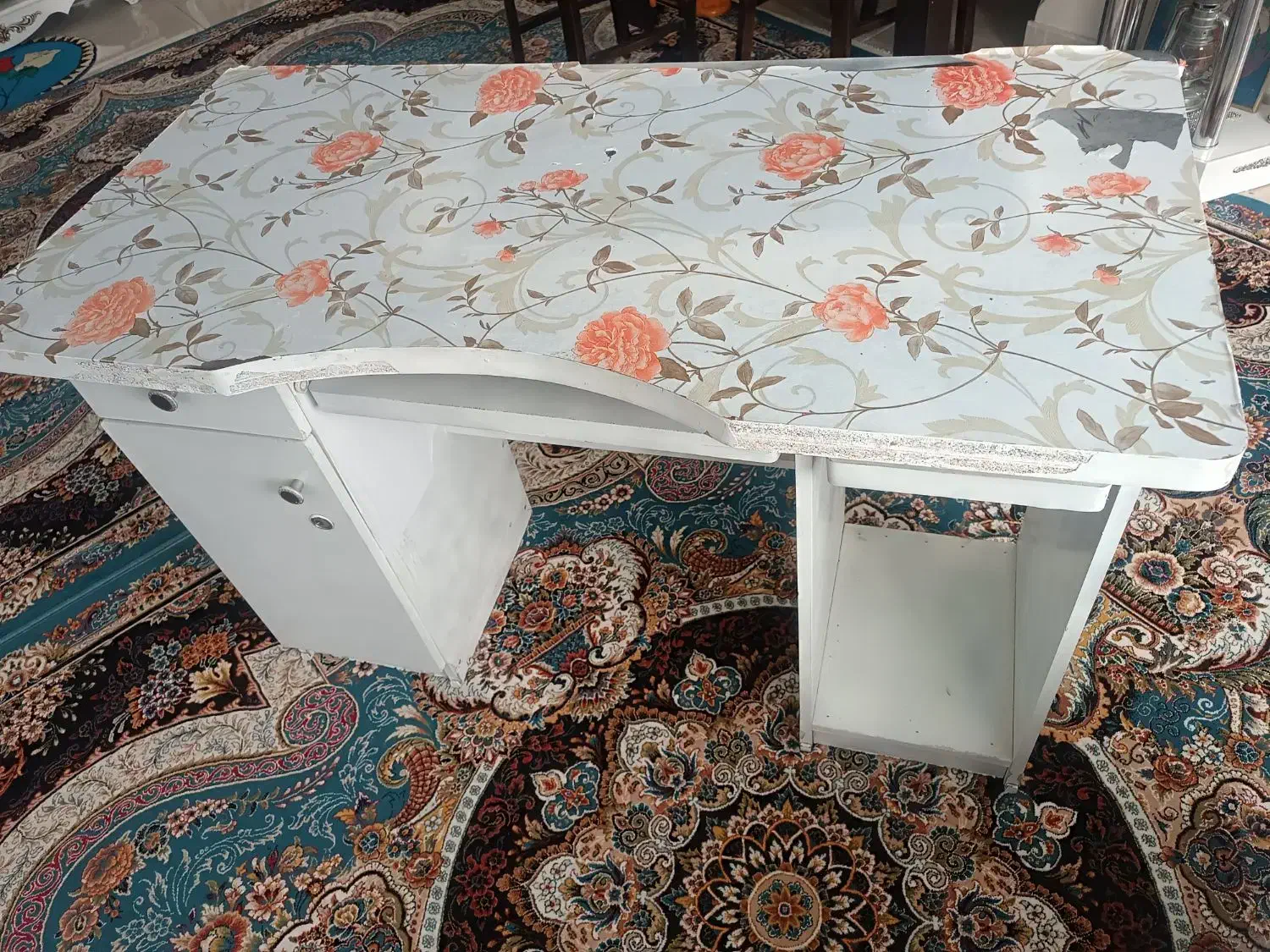 میز کامپیوتر سالم وتمیز|میز تحریر و کامپیوتر|بومهن, |دیوار