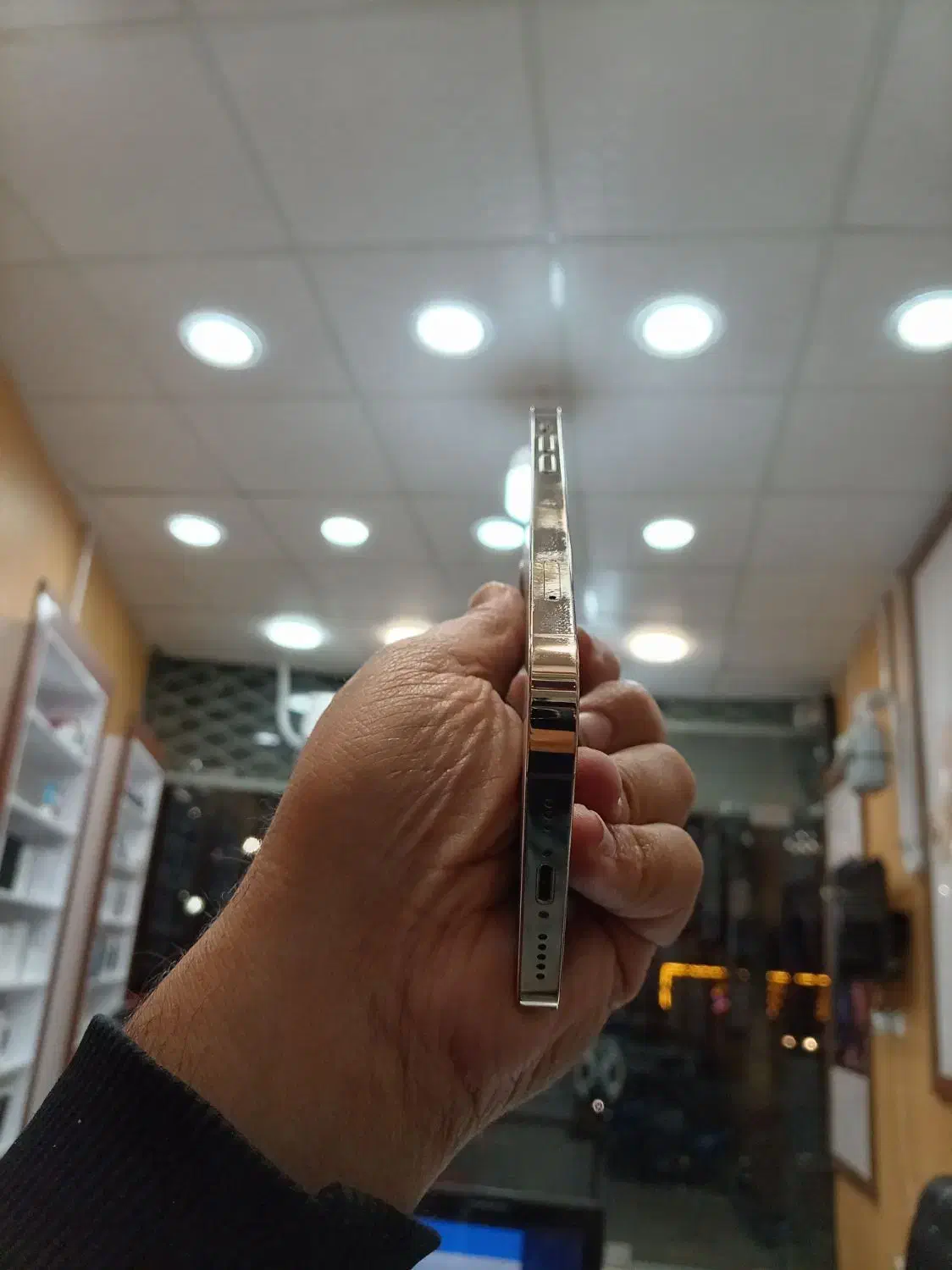 ایفون ۱۲پرو گلد در حد اک|موبایل|سبزوار, فقیه سبزواری|دیوار