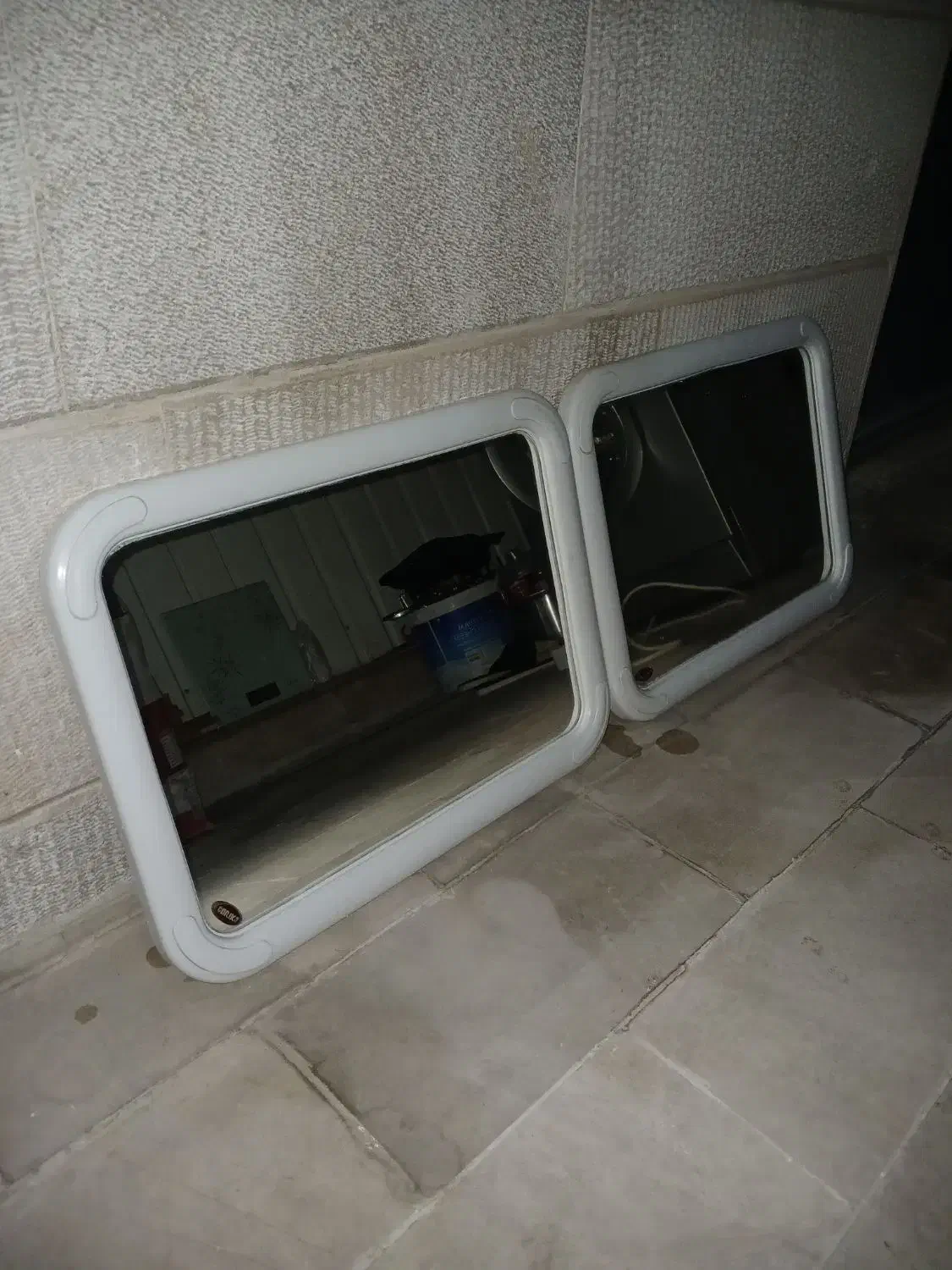 آیینه ارکید و دو تیکه آینه|آینه|کرمانشاه, |دیوار