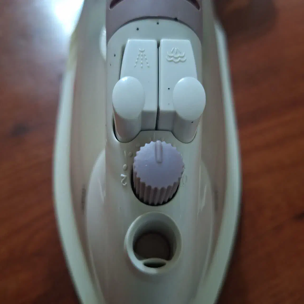 اتو بخار|اتو و لوازم اتو|شاهین‌شهر, حافظ جنوبی|دیوار