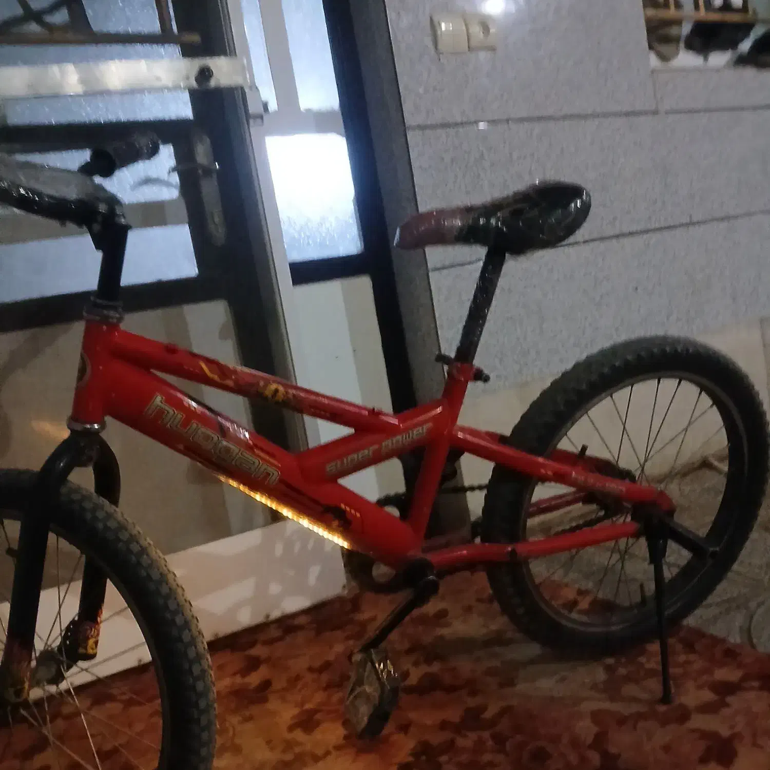 دوچرخه|دوچرخه، اسکیت، اسکوتر|دورود, |دیوار