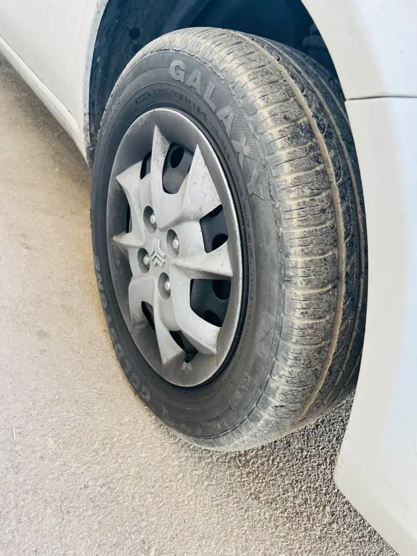 دو حلقه لاستیک چرخ جلو ساینا|قطعات یدکی و لوازم جانبی|شیراز, شهرک والفجر|دیوار