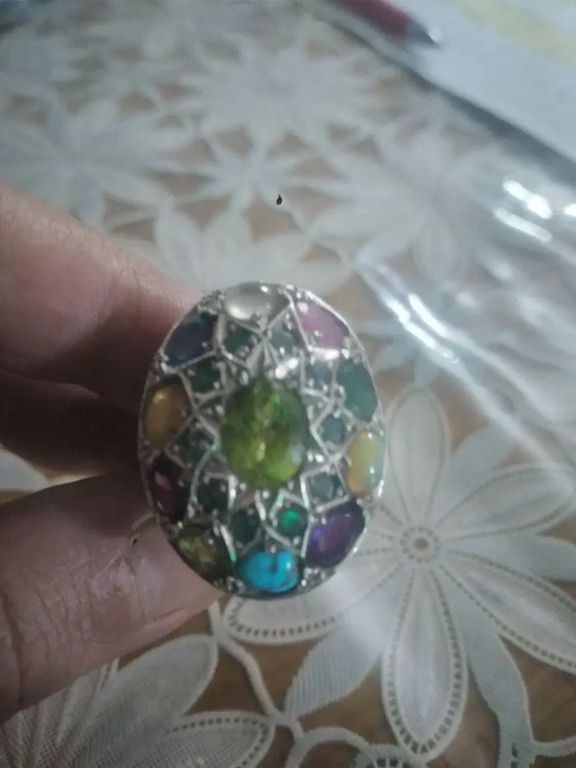 انگشترجواهری بسیارزیبا وتک مخراج کاری|جواهرات|همدان, |دیوار