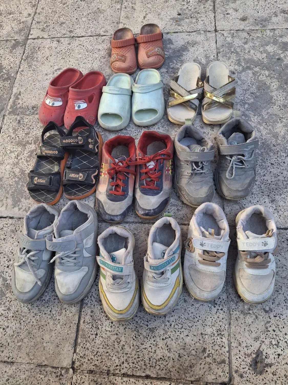 کفش بچه گانه رایگان|کفش و لباس بچه|میانه, |دیوار