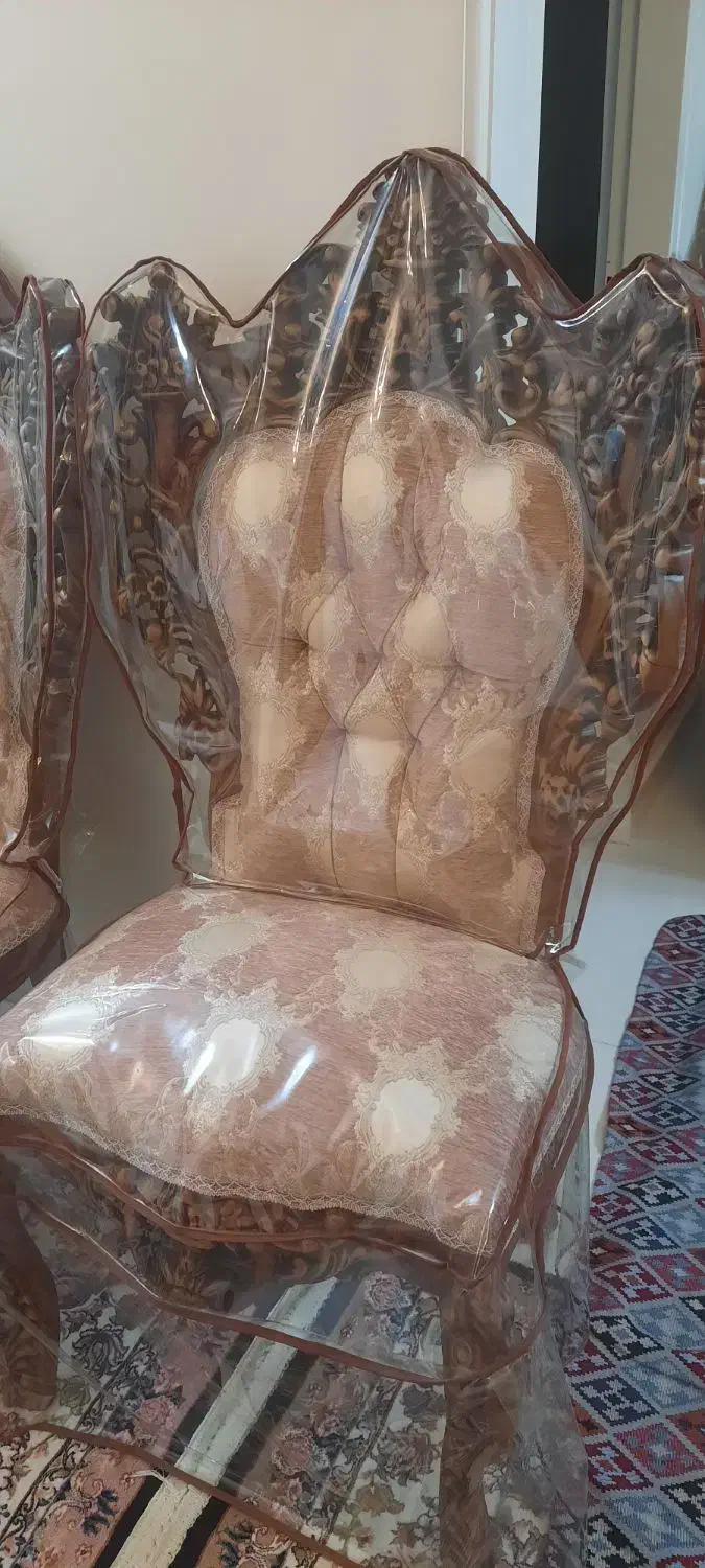 صندلی میزبان شیک|مبلمان خانگی و میز عسلی|ری, شهید غیوری (ابن باویه)|دیوار